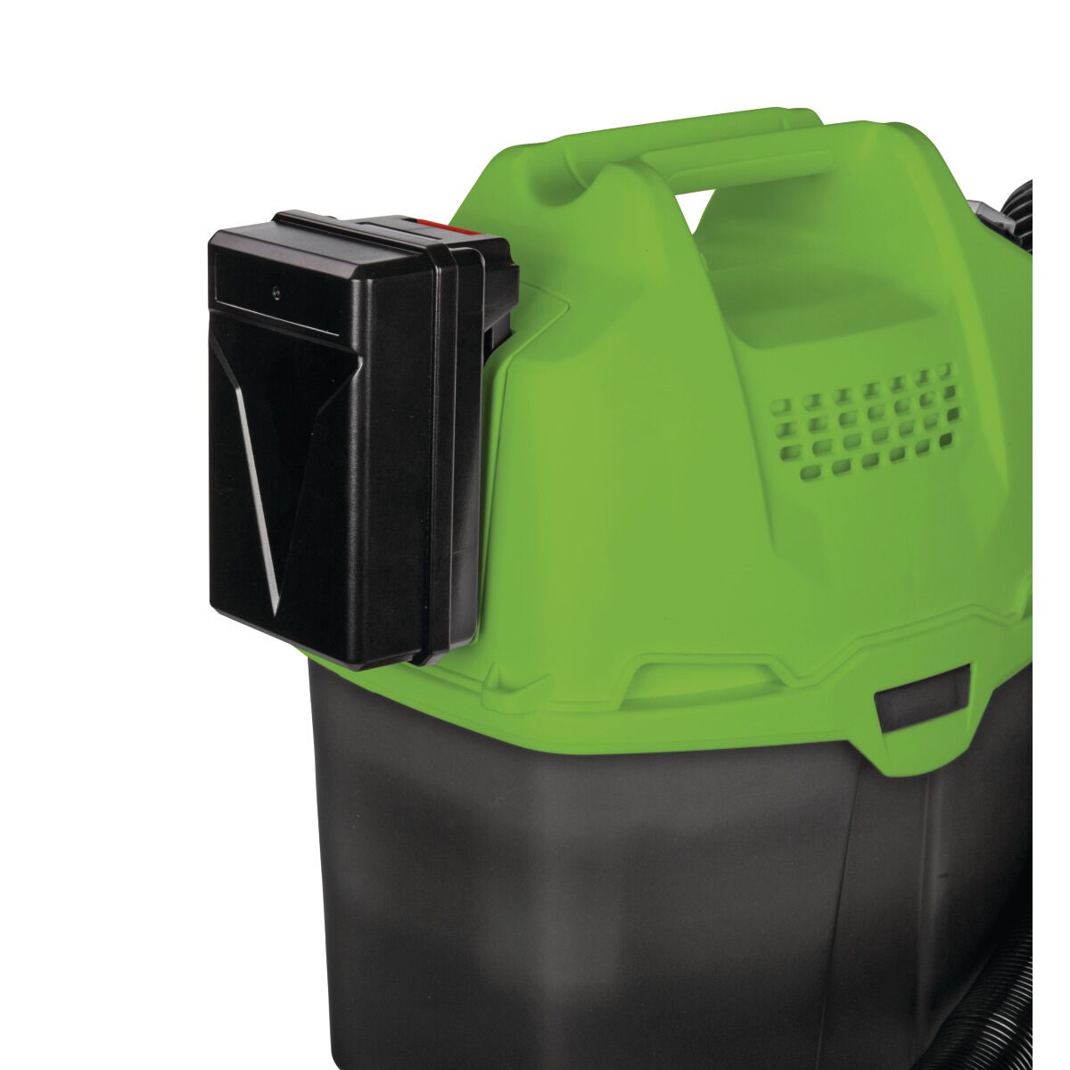 Detailaufnahme des eingesetzten Akkus an der Rückseite des grünen Staubsaugers.