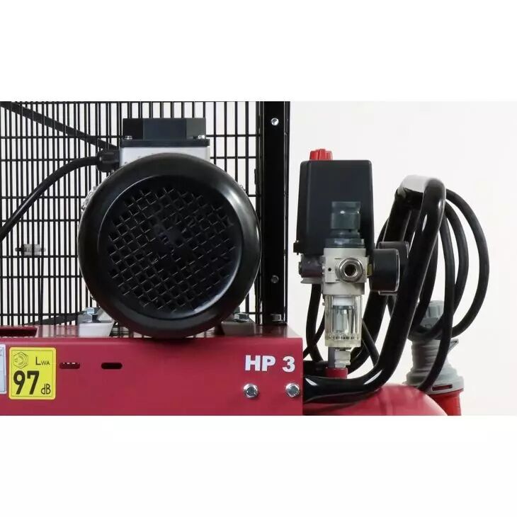 Detailansicht des Motors und der Druckregelanlage eines ELMAG MEISTER Kompressors mit 97-dB-Hinweis.