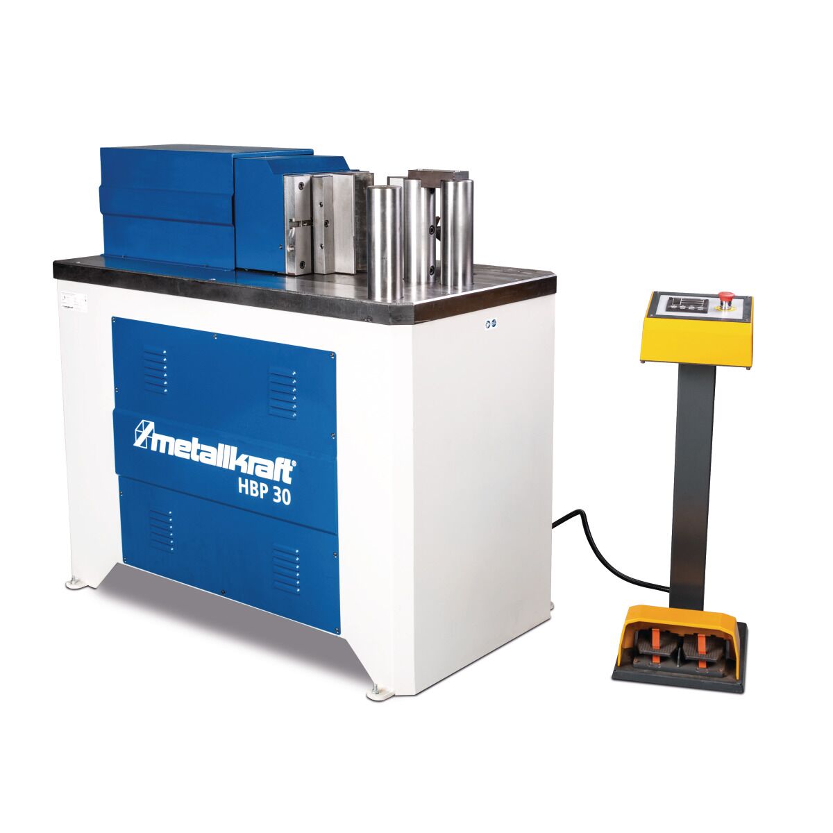 Schrägansicht der Maschine mit Walzen, Gehäuse und Fußpedal.