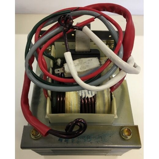 Haupttrafo 230 V