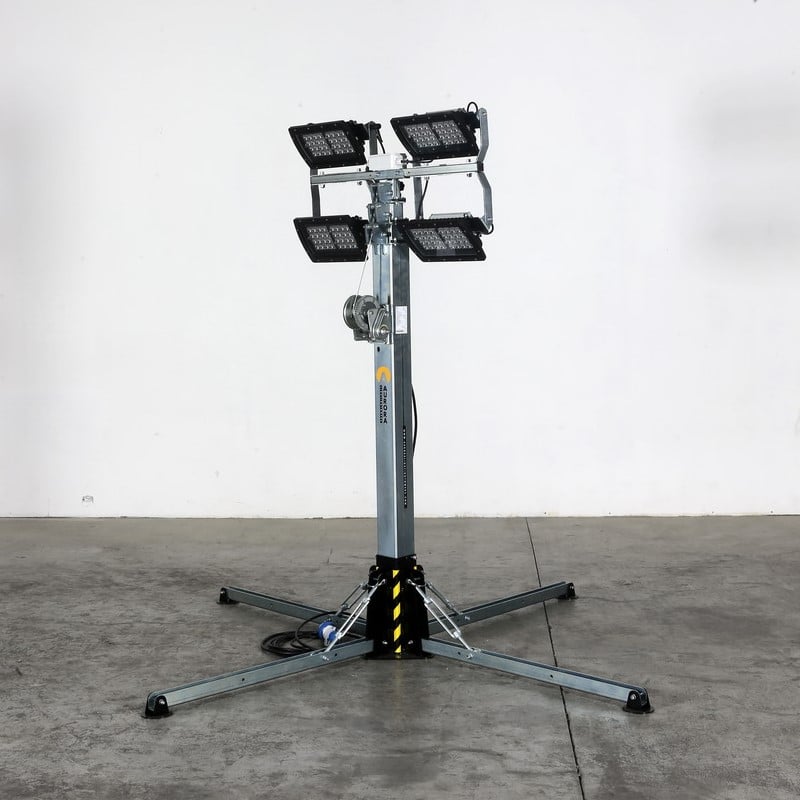 Lichtmasten Lambda 4x75W von Aurora