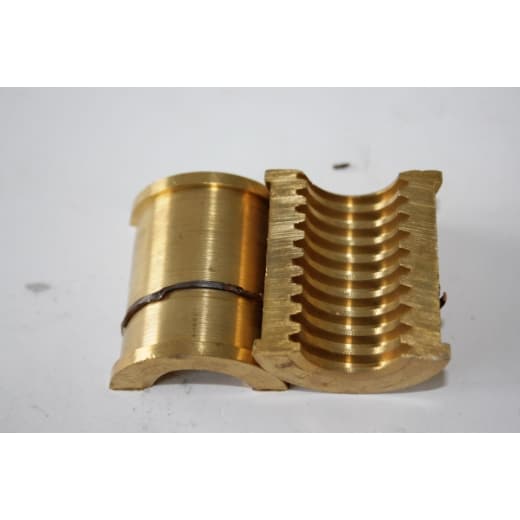 Schloßmutter Nr. 27