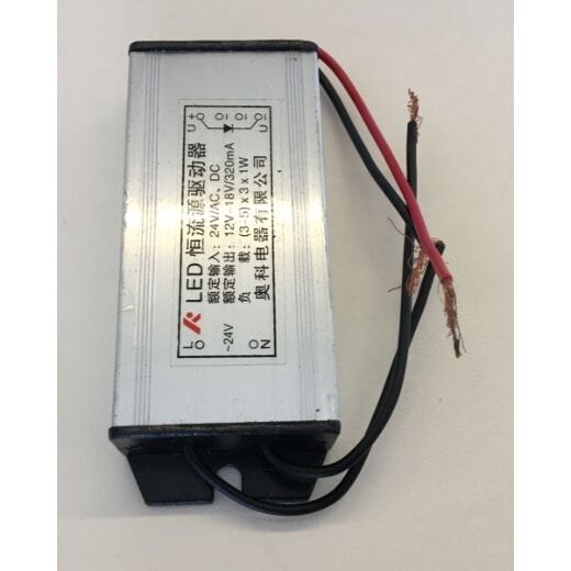 Trafo für LED-Arbeitsleuchte kurz