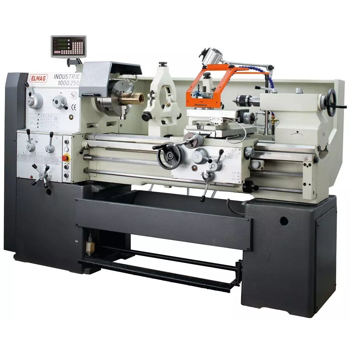 Gesamtansicht der ELMAG INDUSTRIE Universal-Drehmaschine mit Planscheibe, Schlitten, Reitstock und Digitalanzeige.