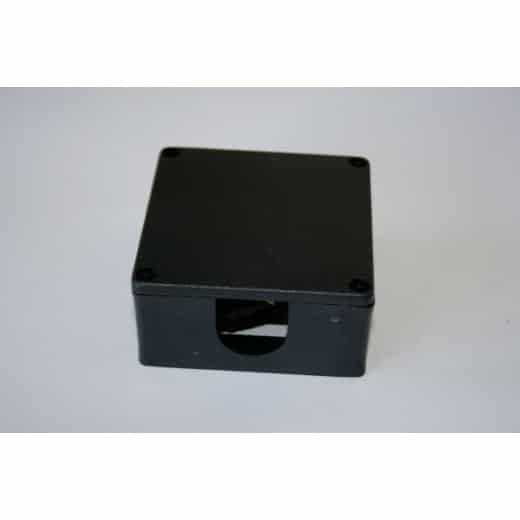 PVC-Klemmenkasten bei Motor