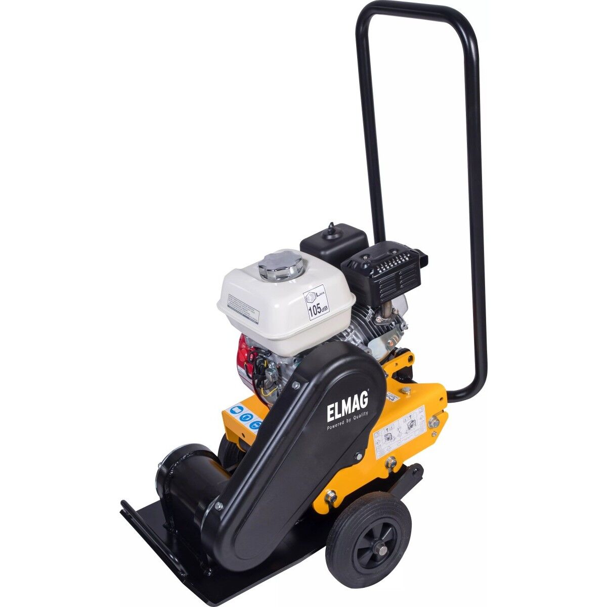 Gelbe Rüttelplatte von hinten schräg oben gesehen, mit Benzinmotor, hohem Griff und seitlichen Transporträdern.