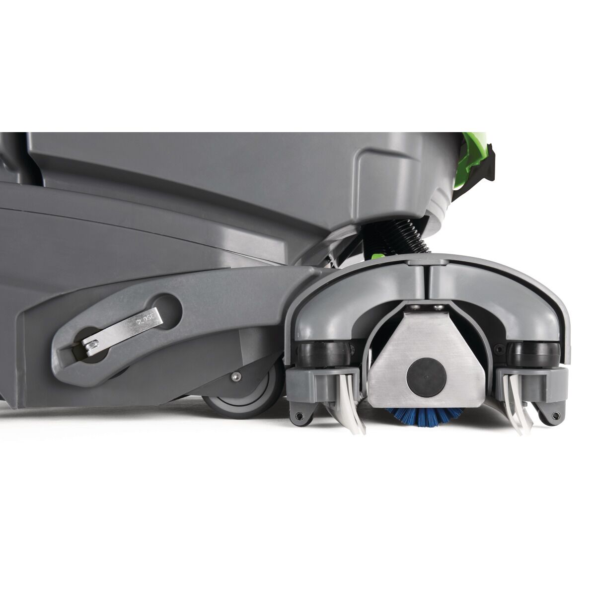 Detailansicht des Bürstenkopfs einer Reinigungsmaschine mit sichtbarer blauer Walzenbürste.