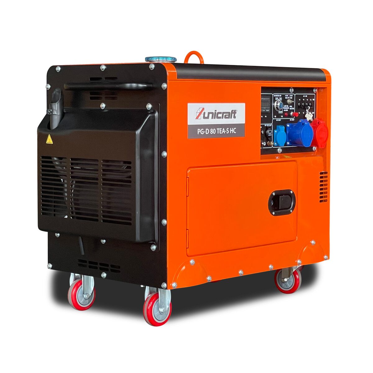 Dieselgenerator Unicraft PG-D 80 TEA S HC in Orange-Schwarz, seitlich mit großem Abgasmodul und übersichtlicher Steckdosenfront.