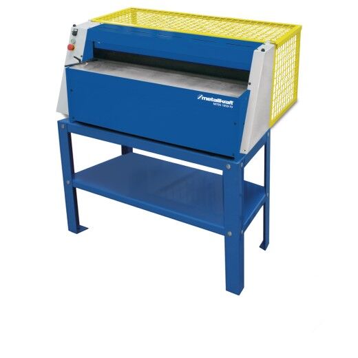 Blaue Biegemaschine mit gelbem Schutzgitter, auf Metallständer montiert.