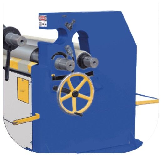 Seitliche Ansicht einer Walzenbiegemaschine mit Handrad und Walzen.