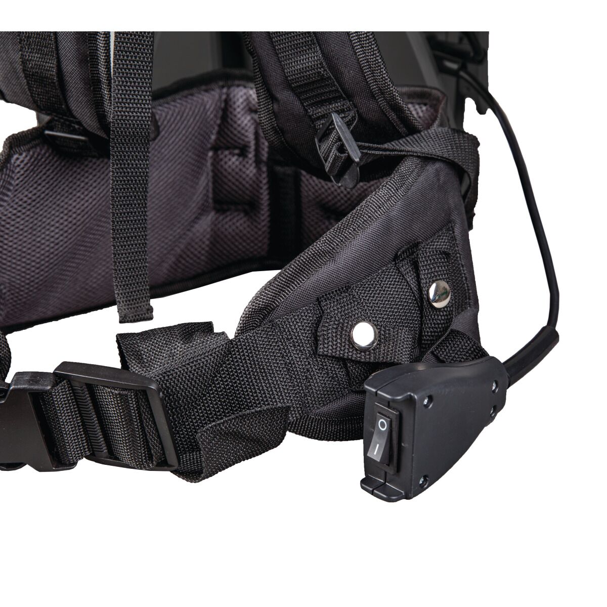 Detailaufnahme des Hüftgurts mit integriertem Ein-/Ausschalter.