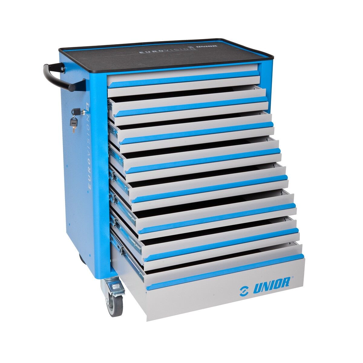 Blauer Werkstattwagen auf Rollen, mehrere graue Schubladen ausgezogen, Blick schräg von vorn; Schloss mit Schlüssel an der Seite.