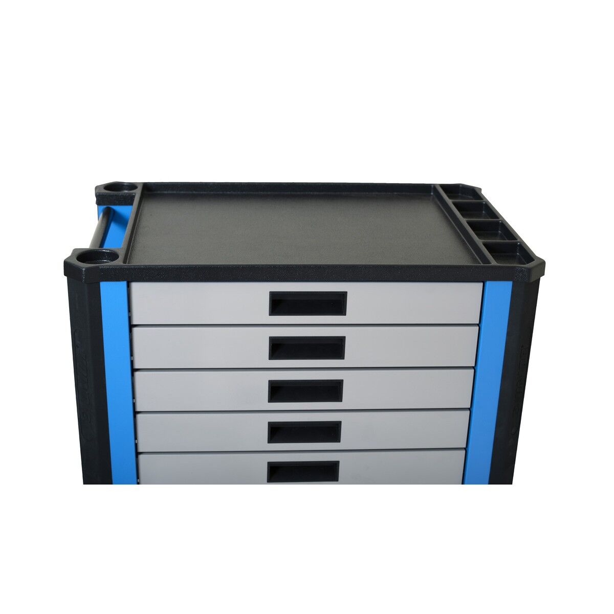 Oberer Bereich eines Werkzeugwagens: schwarze Ablagewanne, darunter mehrere graue Schubladenfronten mit eingelassenen Griffmulden.