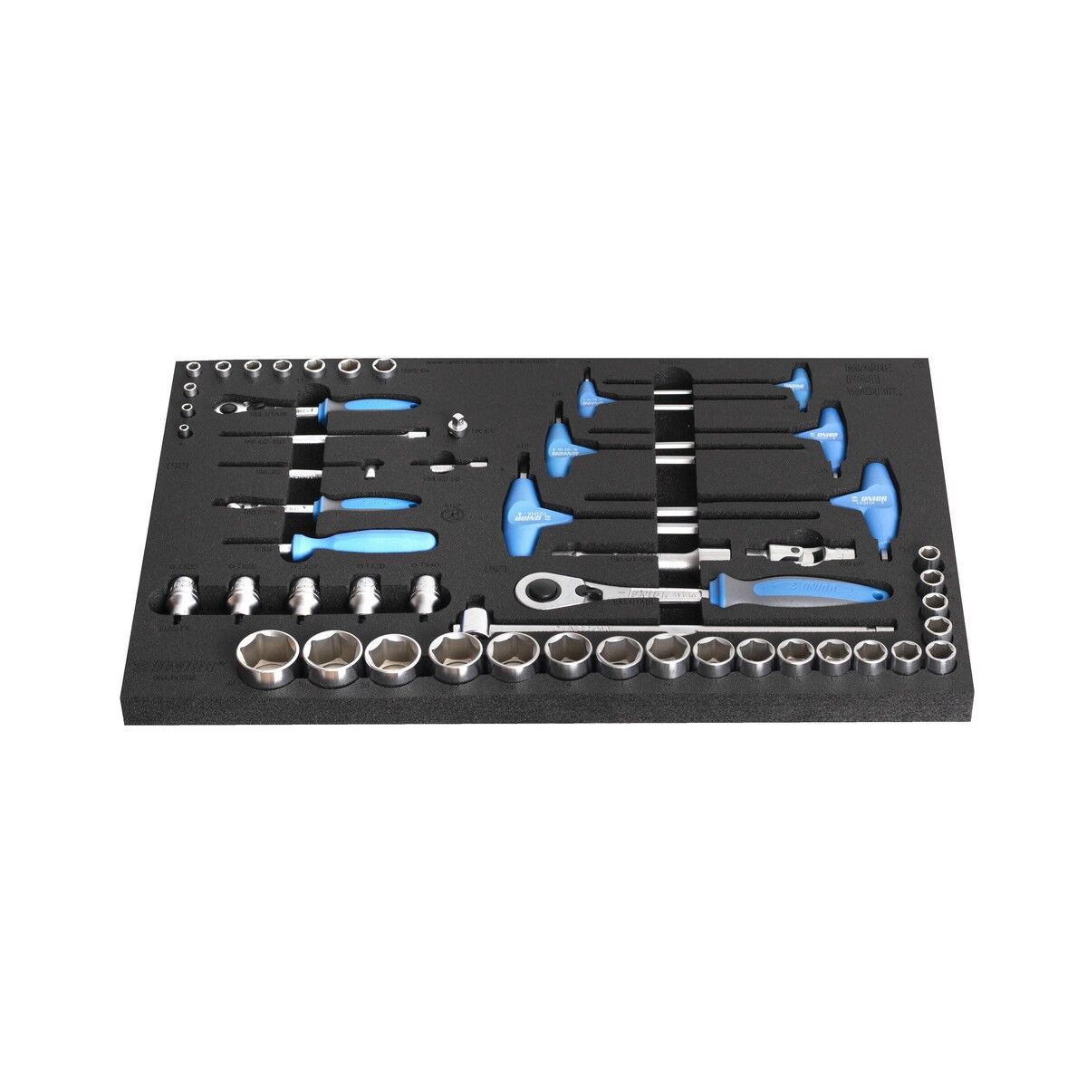 Schaumstoffeinlage mit Stecknüssen, Ratsche, Verlängerungen, Bit- und T-Griff-Schlüsseln sowie Schraubendrehern.