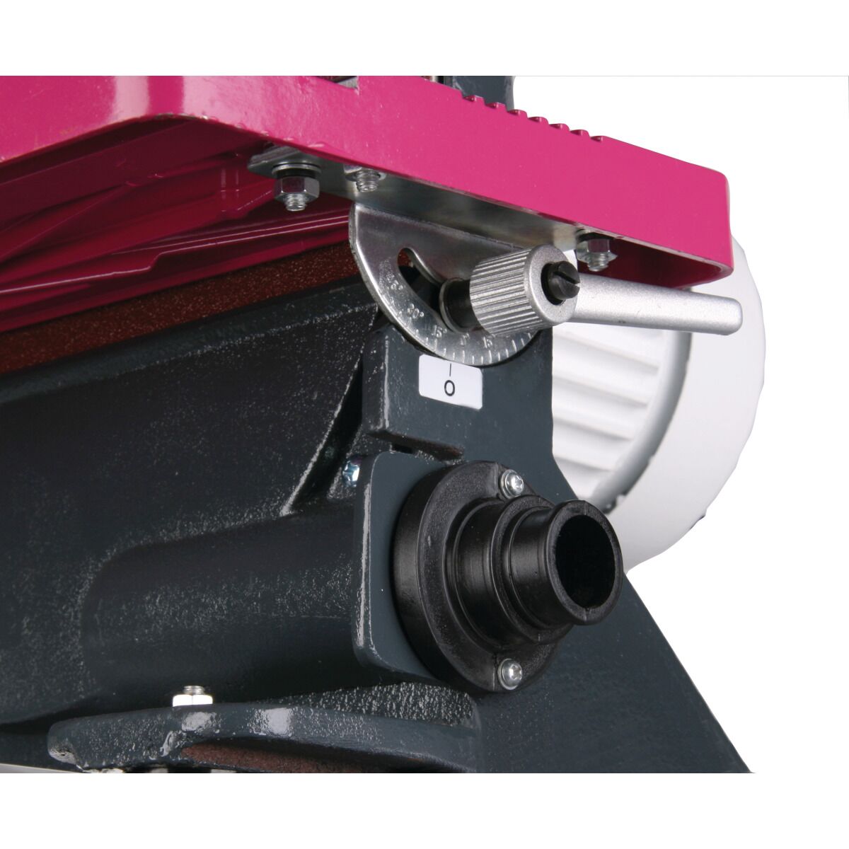 Detailansicht der Winkelverstellung und des Absauganschlusses unter dem Arbeitstisch eines Tellerschleifers.