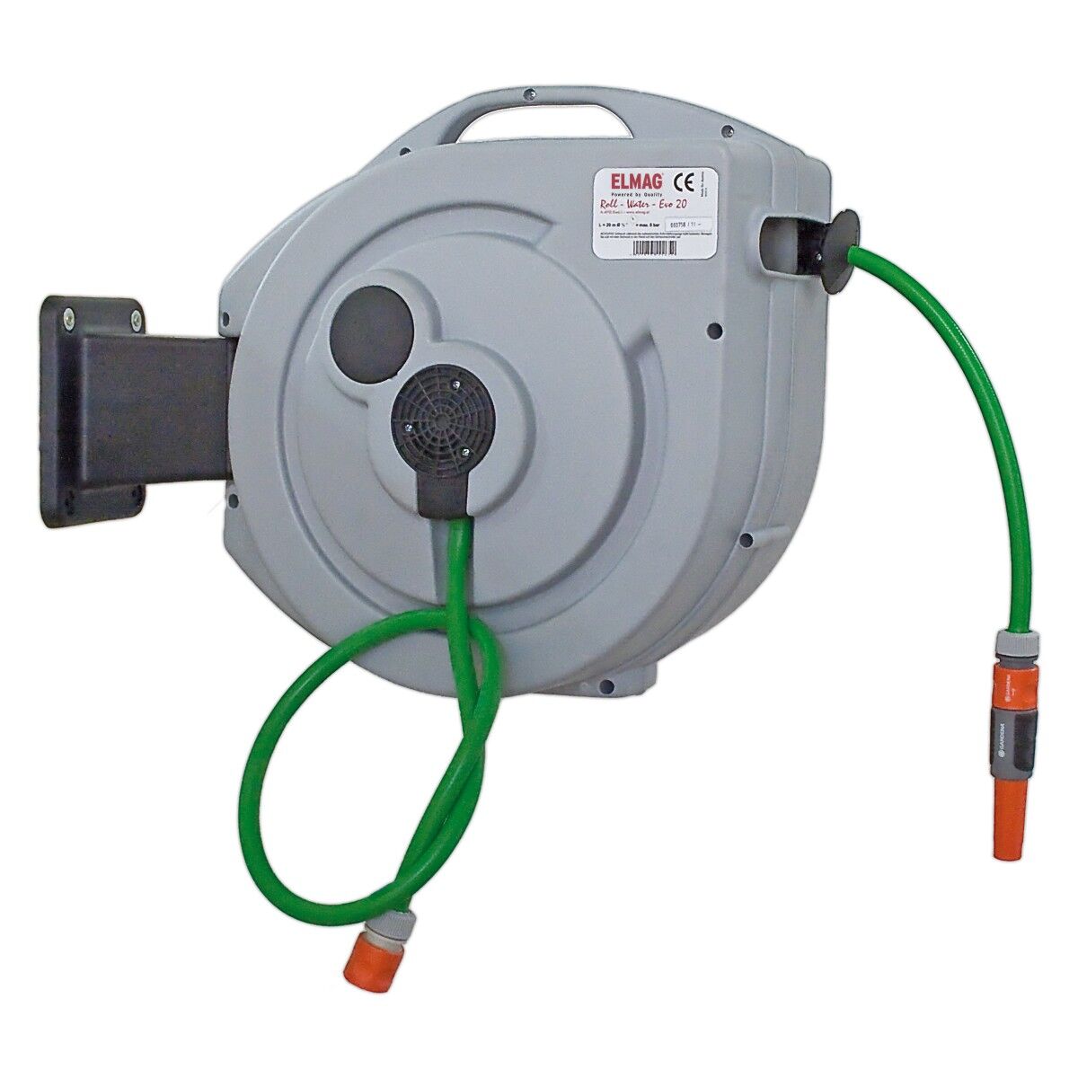 Graue automatische Schlauchaufrolleinheit mit grünem Wasserschlauch und orangefarbenen Kupplungen, an einer Wandhalterung montiert.