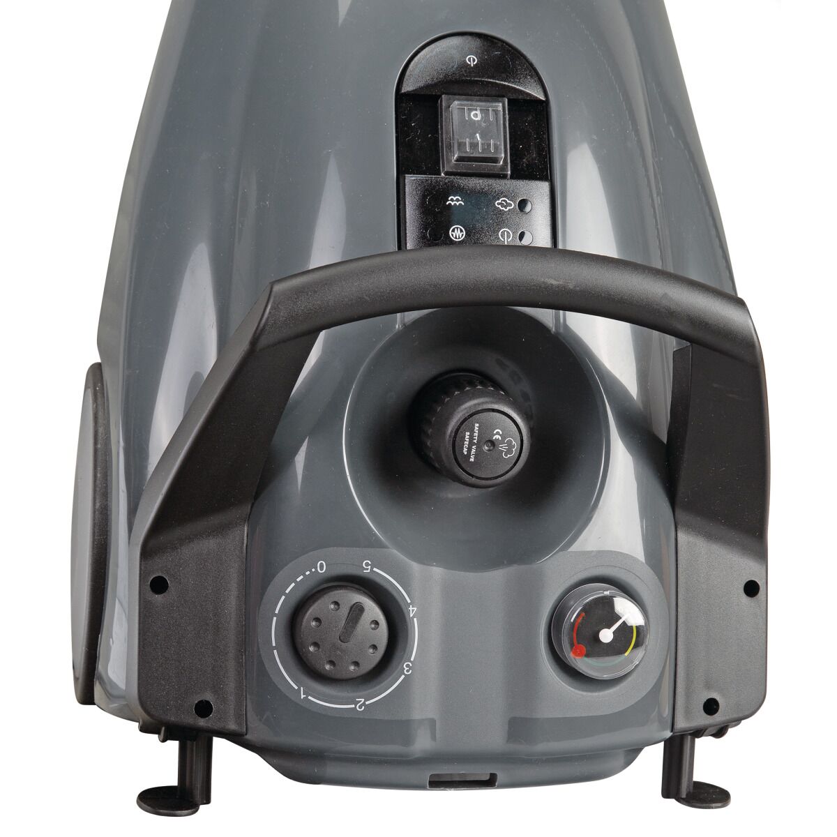 Detailaufnahme des Bedienfelds eines grauen Dampfreinigers mit Drehreglern, Schaltern und Manometer.